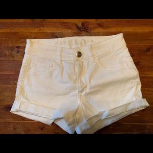 AE white High Rise Shortie